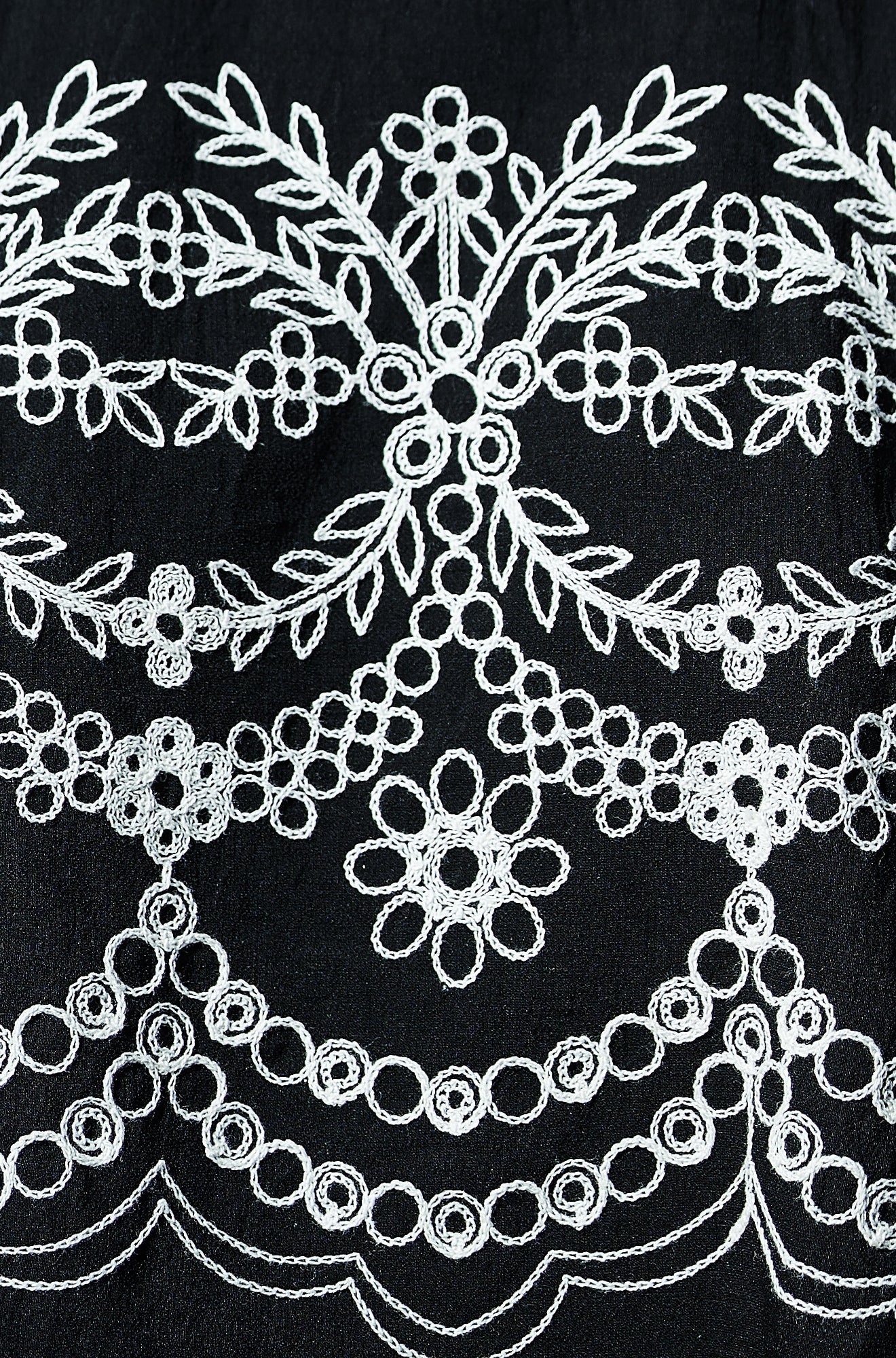 Yumi Black Embroidered Crop Top