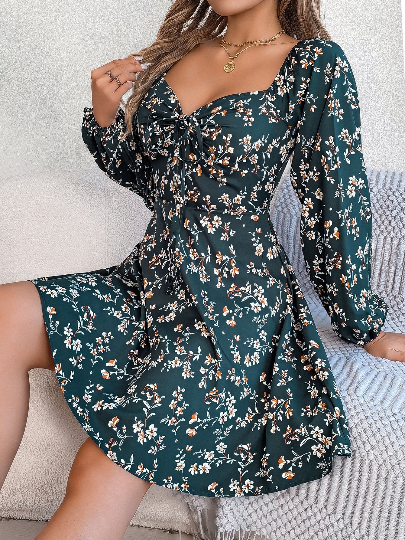 Women’s Floral Chiffon Lantern Sleeve Mini Dress