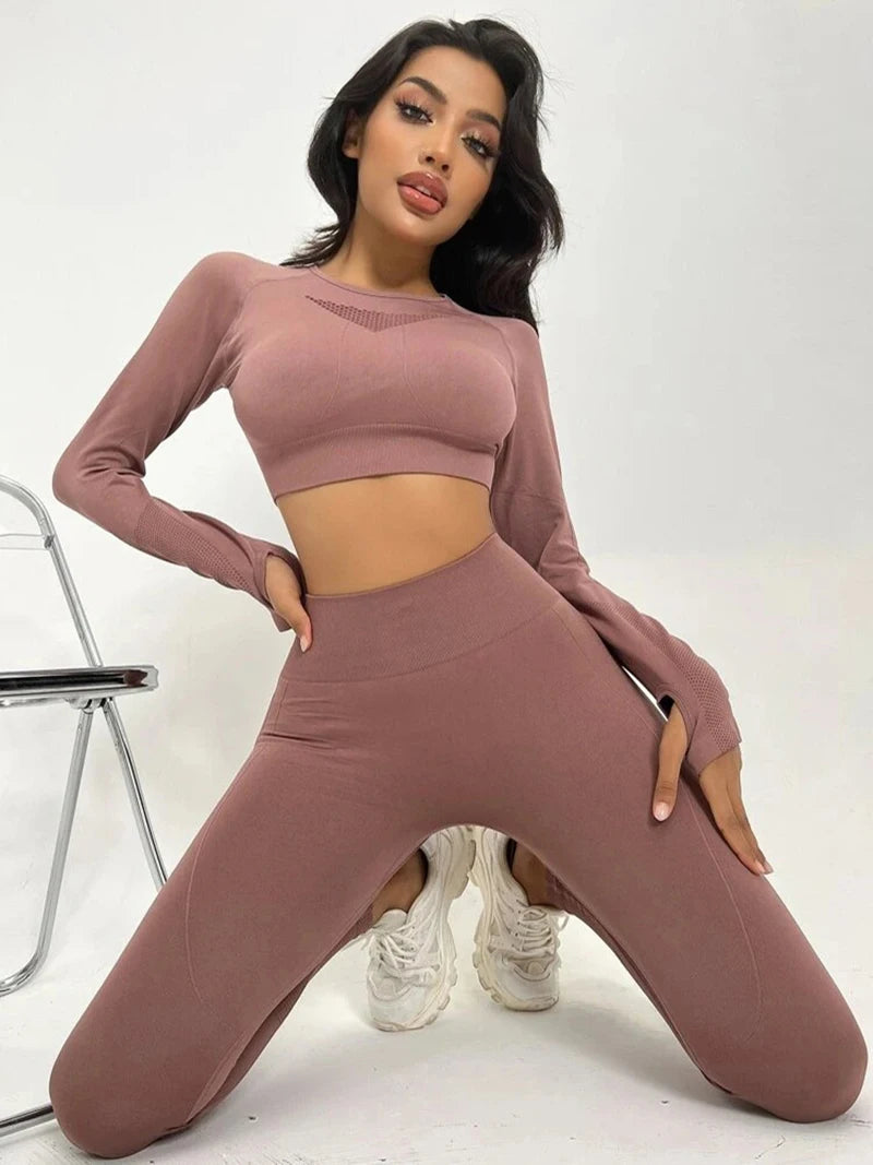Women’s Seamless Long-Sleeve Yoga & Fitness Set