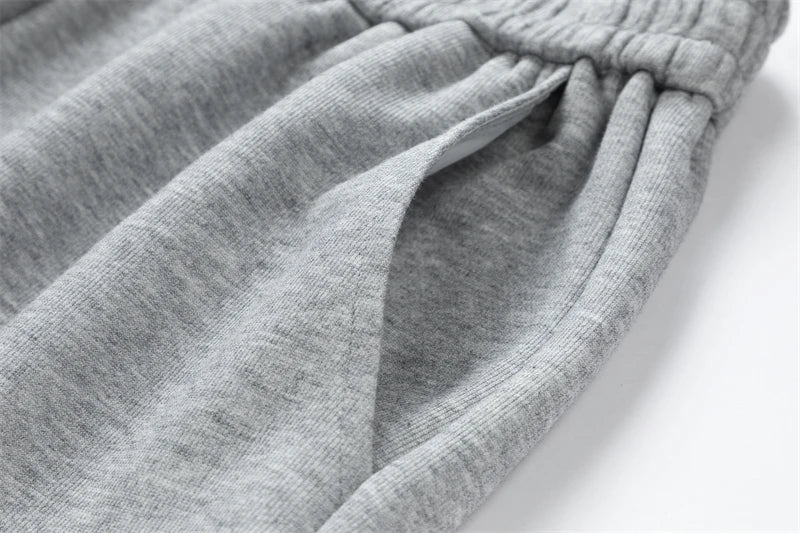 Men’s Loose-Fit Wide-Leg Joggers