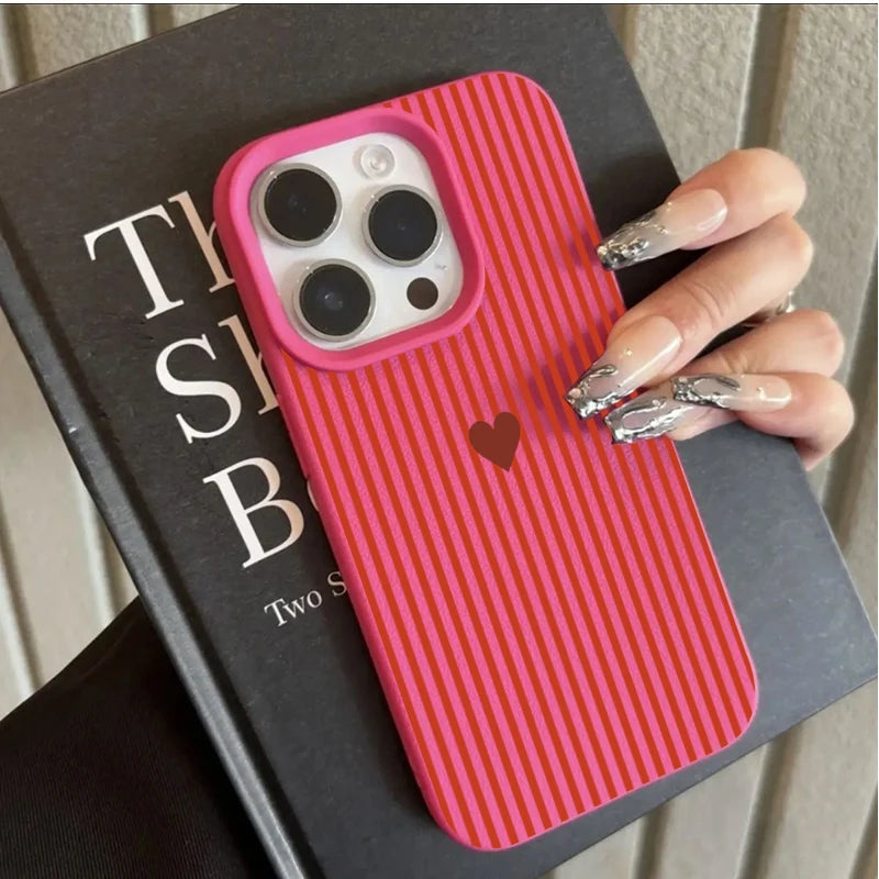 Cute Love Heart Phone Case for iPhone – Soft Protective Cover
