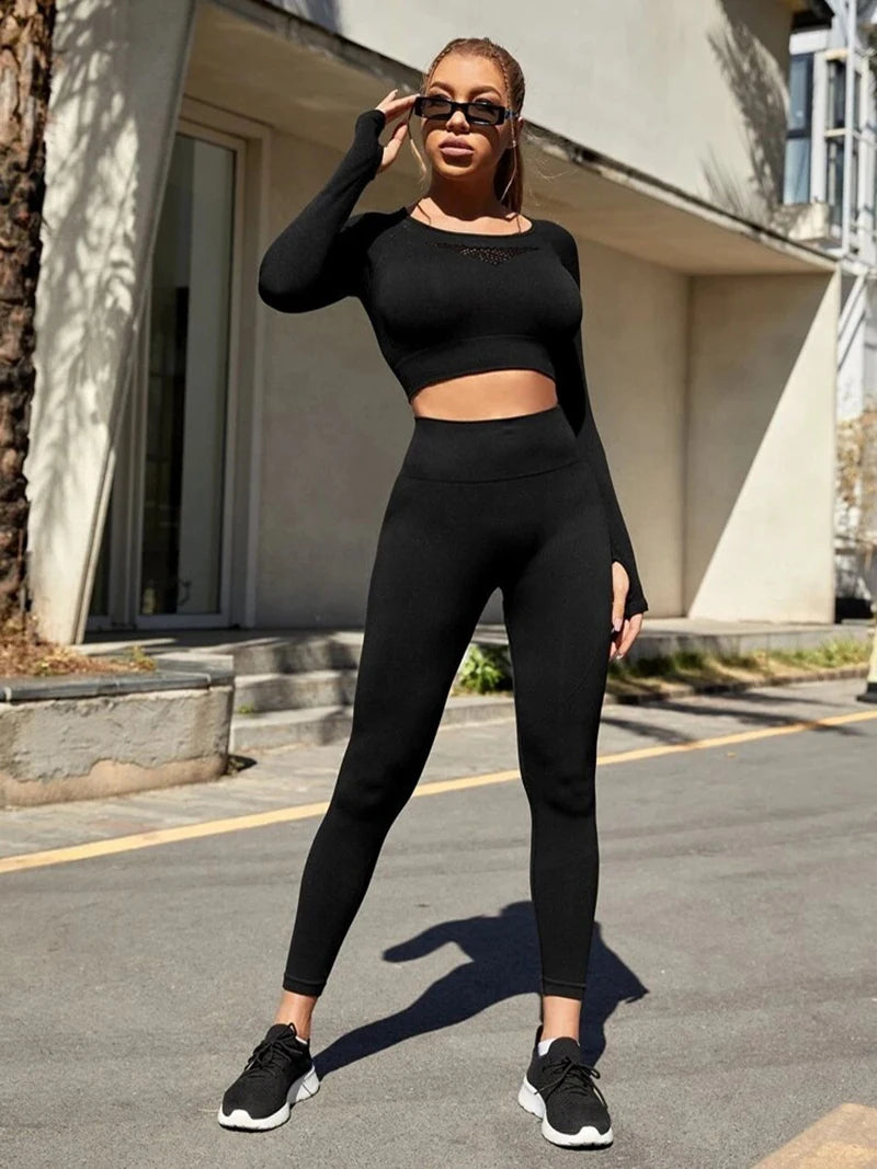 Women’s Seamless Long-Sleeve Yoga & Fitness Set