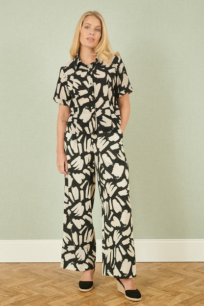 Yumi Black Cotton Splash Print Relaxed Fit Shirt