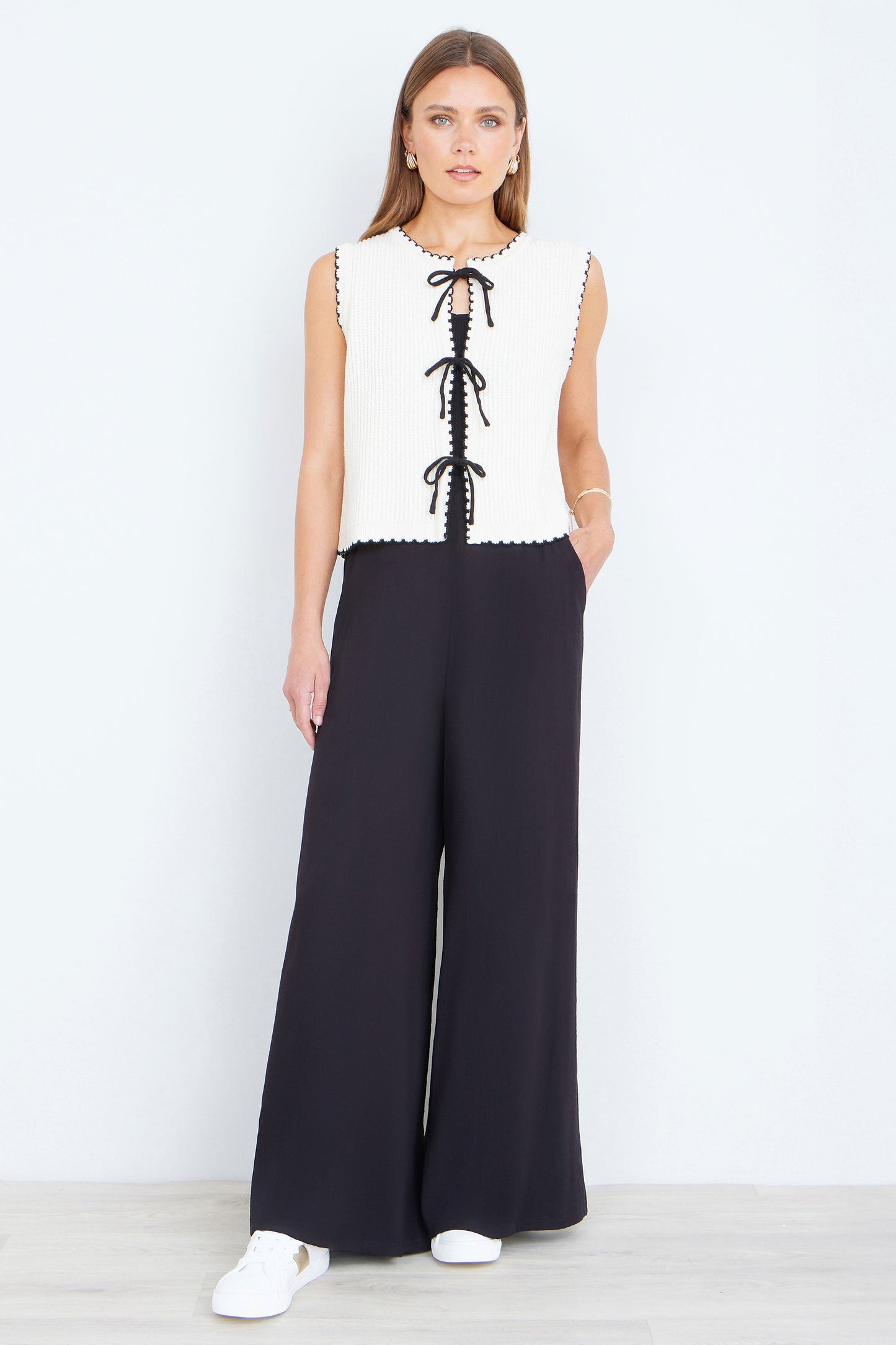 Yumi Ivory Knitted Waistcoat With Bow Trims