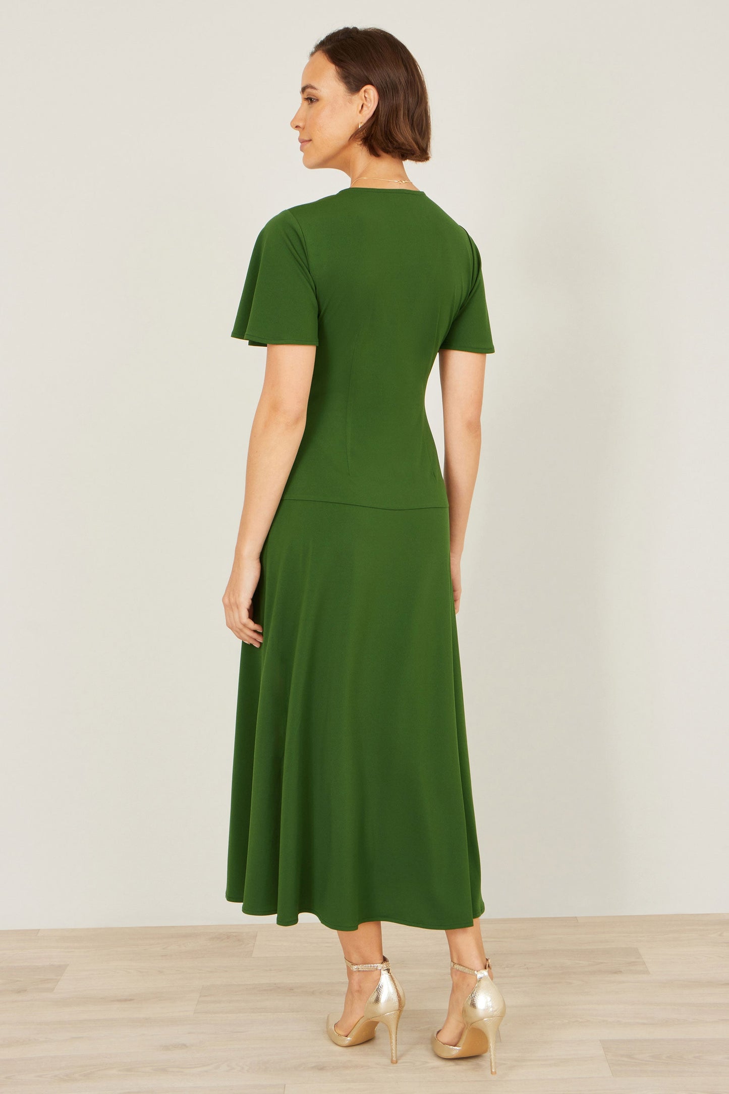 Yumi Green Ruched Front Stretch Midi Dress